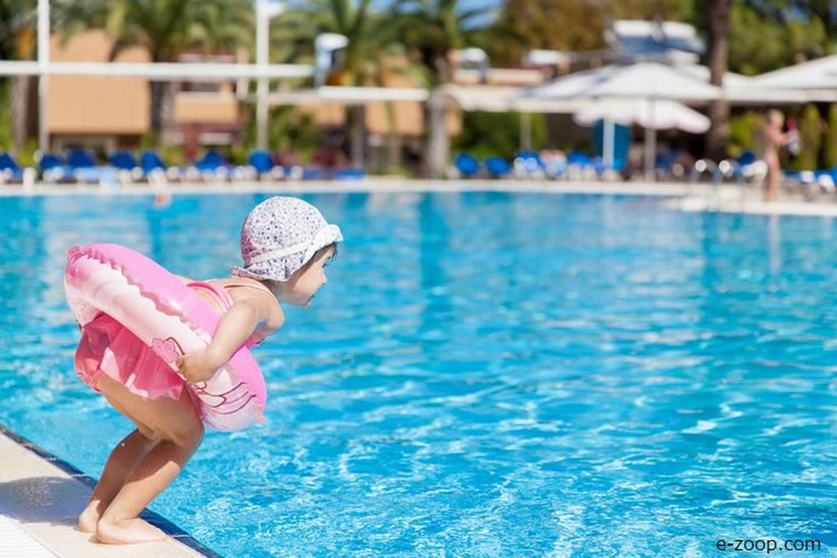 Os 10 perigos da piscina que todos os pais precisam saber